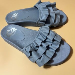 Fergalicious!! Cutesy Slides!! Baby Blue